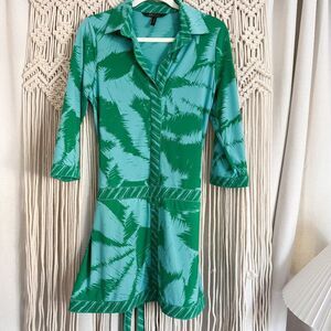 BCBG MaxAzria Green & Aqua Palm Print Tunic/Dress – Size Medium, EUC